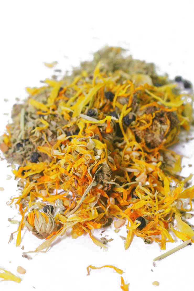 StrongHen Herbs For Backyard Chickens, Coops, & Nesting Boxes - Weidukt